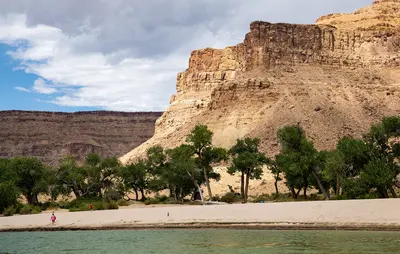 Photo: mypubliclands / CC BY 2.0, via Wikimedia Commons