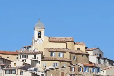 Photo: Jpchevreau / CC BY-SA 4.0, via Wikimedia Commons