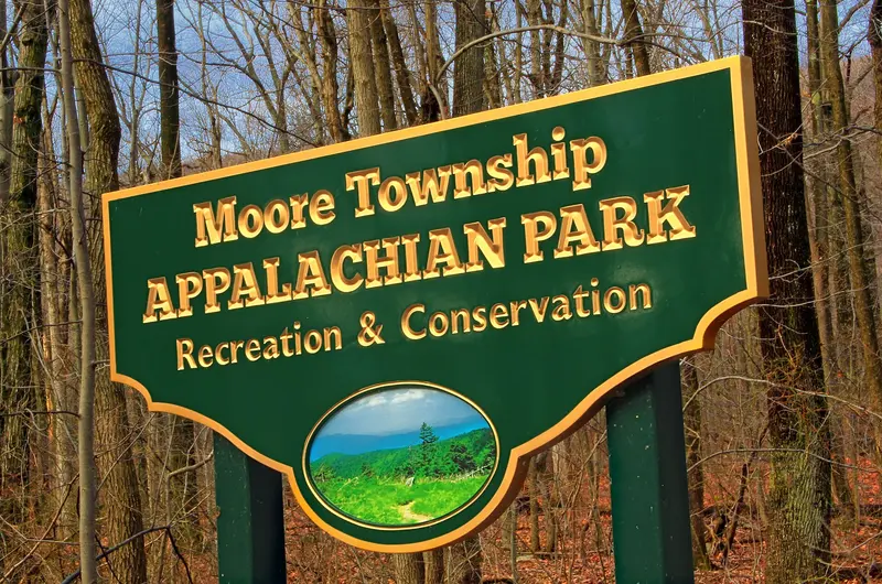 Photo: Nicholas A. Tonelli from Northeast Pennsylvania, USA / CC BY 2.0, via Wikimedia Commons