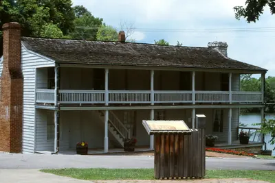 Dover Hotel