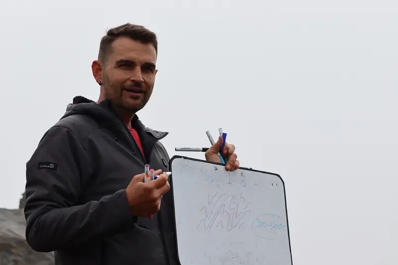 Fran Canosa.001 - Geolodía Monfero, about 0.4 km from Camping Fragadeume