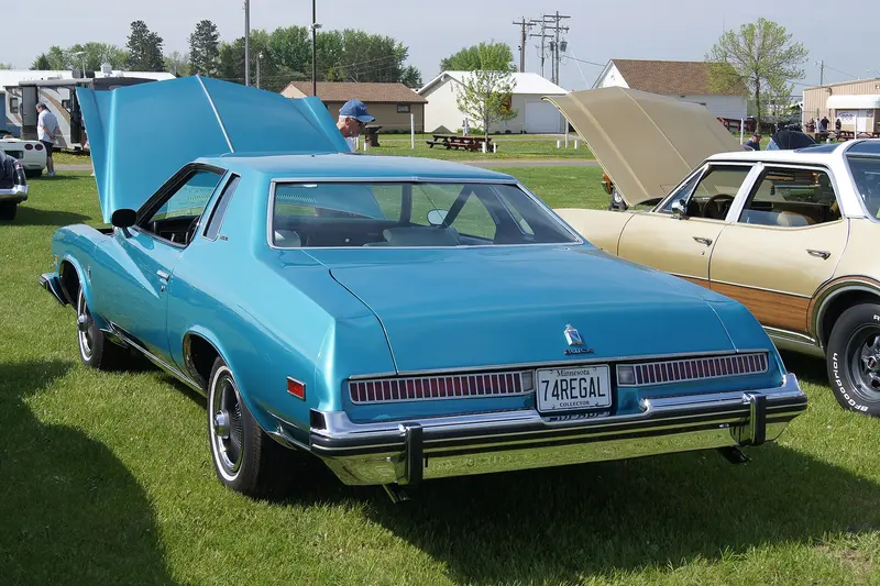 Photo: Greg Gjerdingen from Willmar, USA / CC BY 2.0, via Wikimedia Commons 1974 Buick Regal