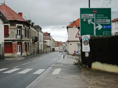 Photo: Tabl-trai / CC BY-SA 3.0, via Wikimedia Commons