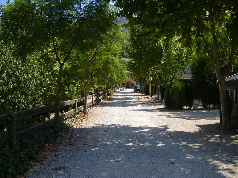 Campingplatz Vall de Laguar in E 03791 Campelle (ACSI möglich), schöner einsamer Platz mit Pool