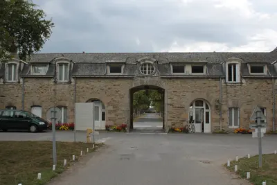 Photo: Llann Wé² / CC BY-SA 3.0, via Wikimedia Commons