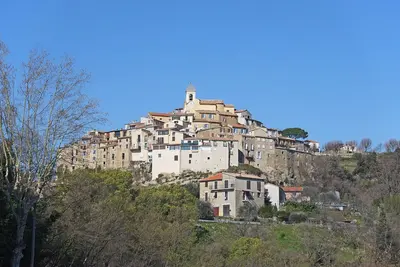 Photo: Jpchevreau / CC BY-SA 4.0, via Wikimedia Commons