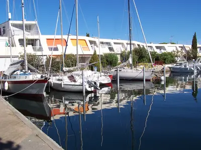Photo: Jmpoirier1 / CC BY-SA 3.0, via Wikimedia Commons
