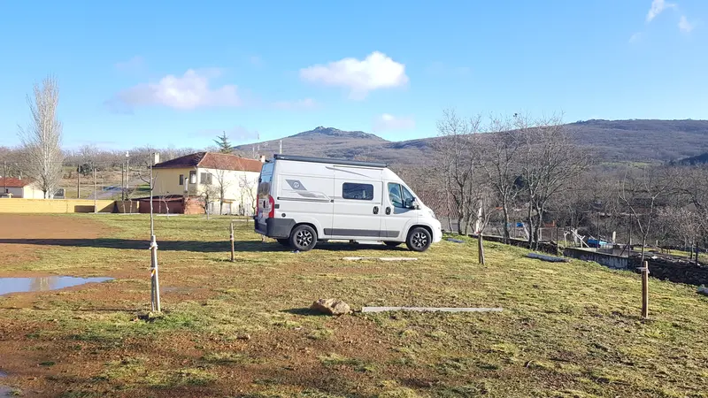 Photo: Elgaard / CC BY-SA 4.0, via Wikimedia Commons Area Autocaravanas Pico Cervero
