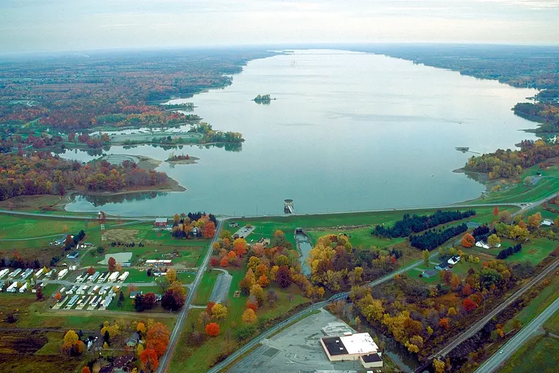 Photo: Margaret Luzier, U.S. Army Corps of Engineers / Public domain, via Wikimedia Commons