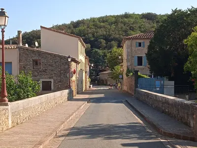 Photo: Rocafera / CC0, via Wikimedia Commons