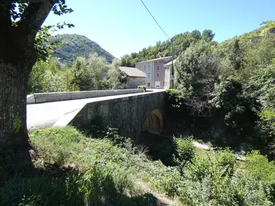 Photo: Noé / CC BY-SA 4.0, via Wikimedia Commons