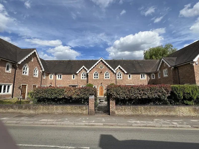 Riverside Court, Kinvere