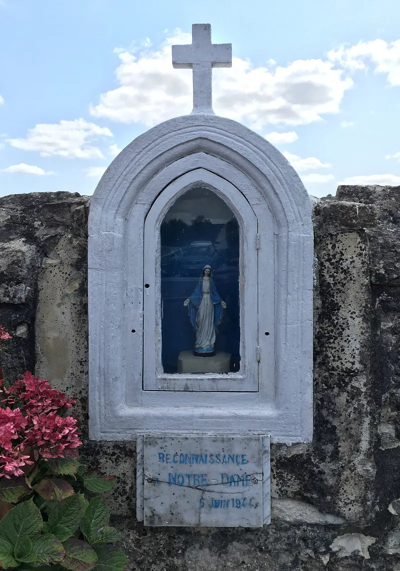 Oratoire 6juin1944-SteMereEglise, about 0.2 km from Camping communal de Sainte-Mère-Église