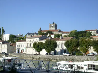 Photo: FrenchCobber / CC BY-SA 3.0, via Wikimedia Commons