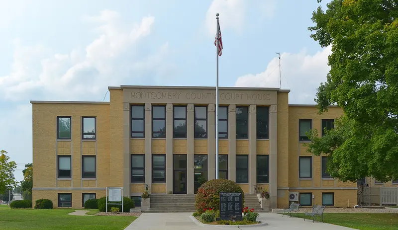Montgomery-County MO Courthouse 20150830